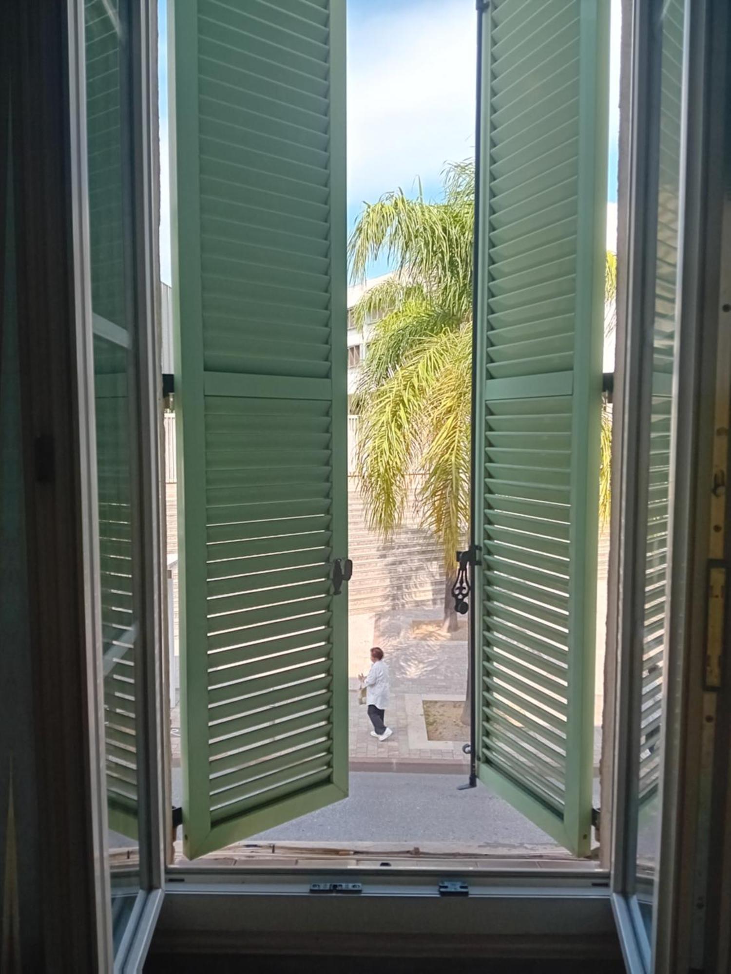 Private Room Full Furnished In Cannes Luaran gambar
